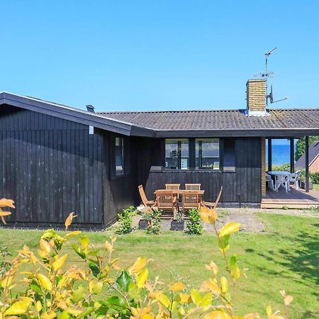 6 Person Holiday Home In Hesselager Экстерьер фото