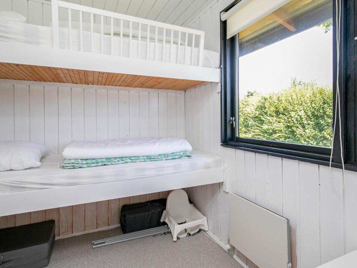 6 Person Holiday Home In Hesselager Экстерьер фото